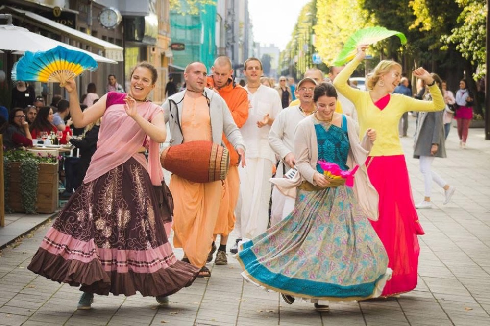 Harinama!