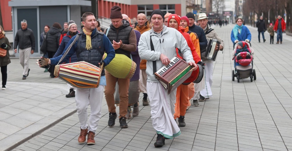 Harinama!